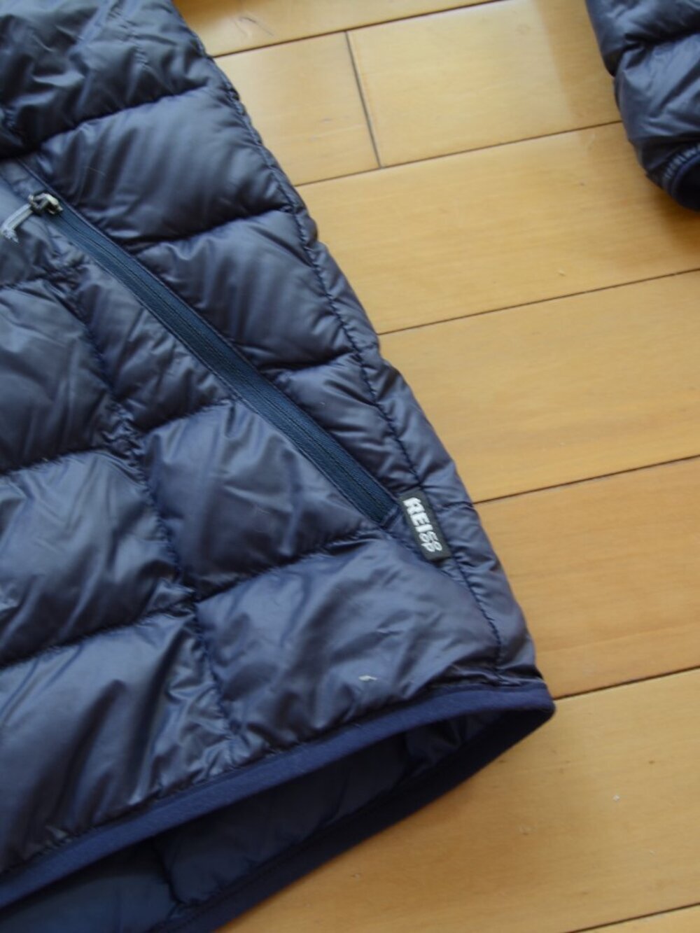REI Co-op Men's Down Jacket in a dark blue Size M men - Picture 9 of 13